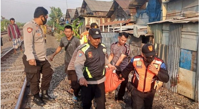 Pria Paruh Baya di Cikarang Bekasi Tewas Tertabrak Kereta Usai Buang Air Besar